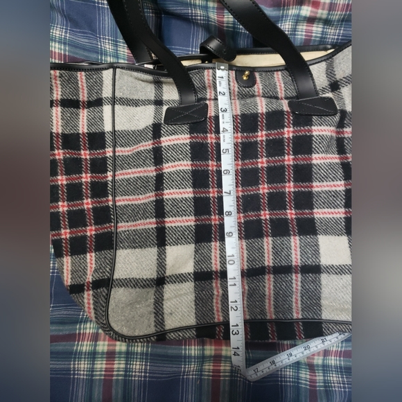 Plaid tote with small case - Picture 3 of 8
